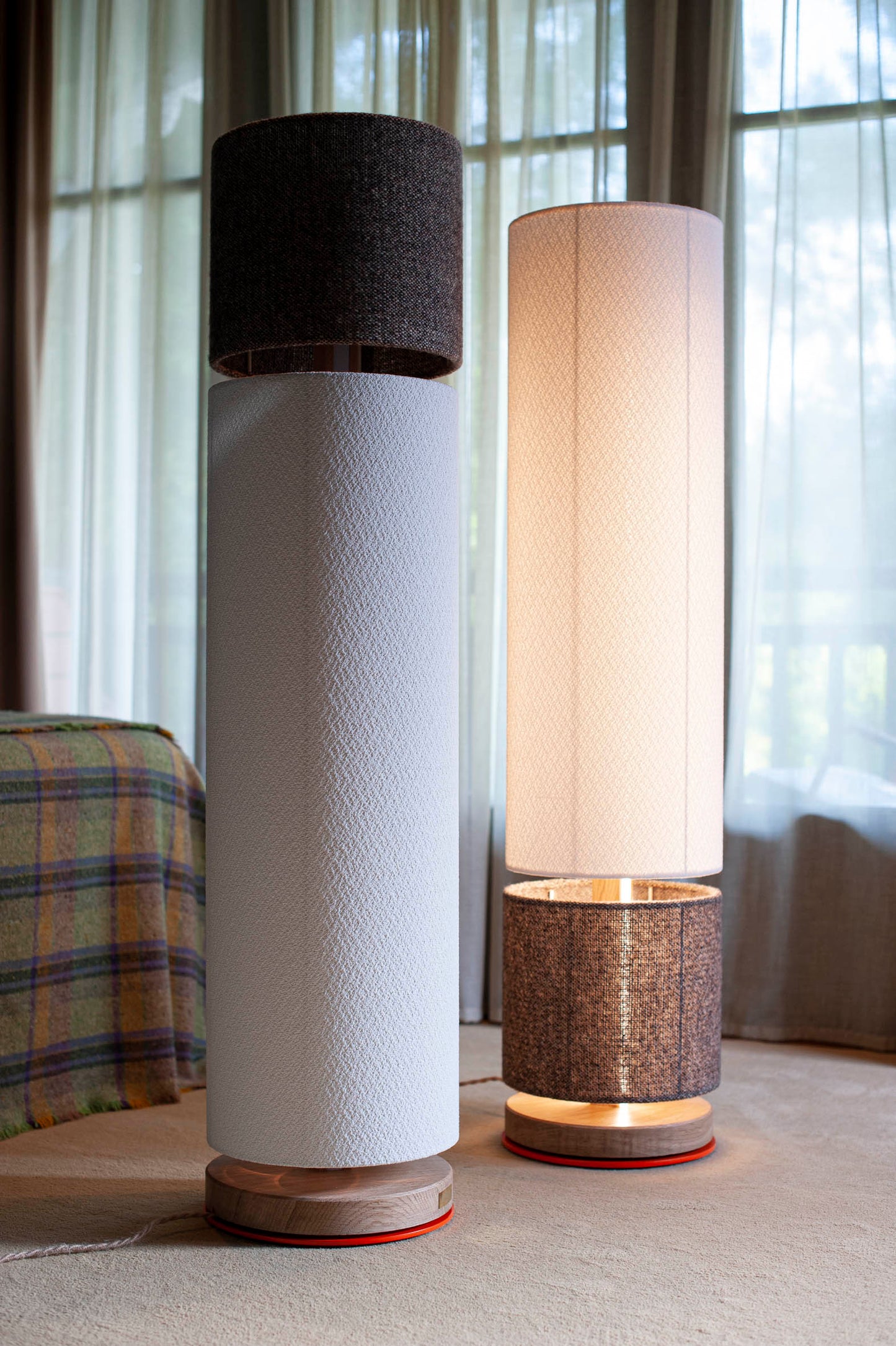 PAIRE ASYMETRIQUE OMA - Lampes d'exception