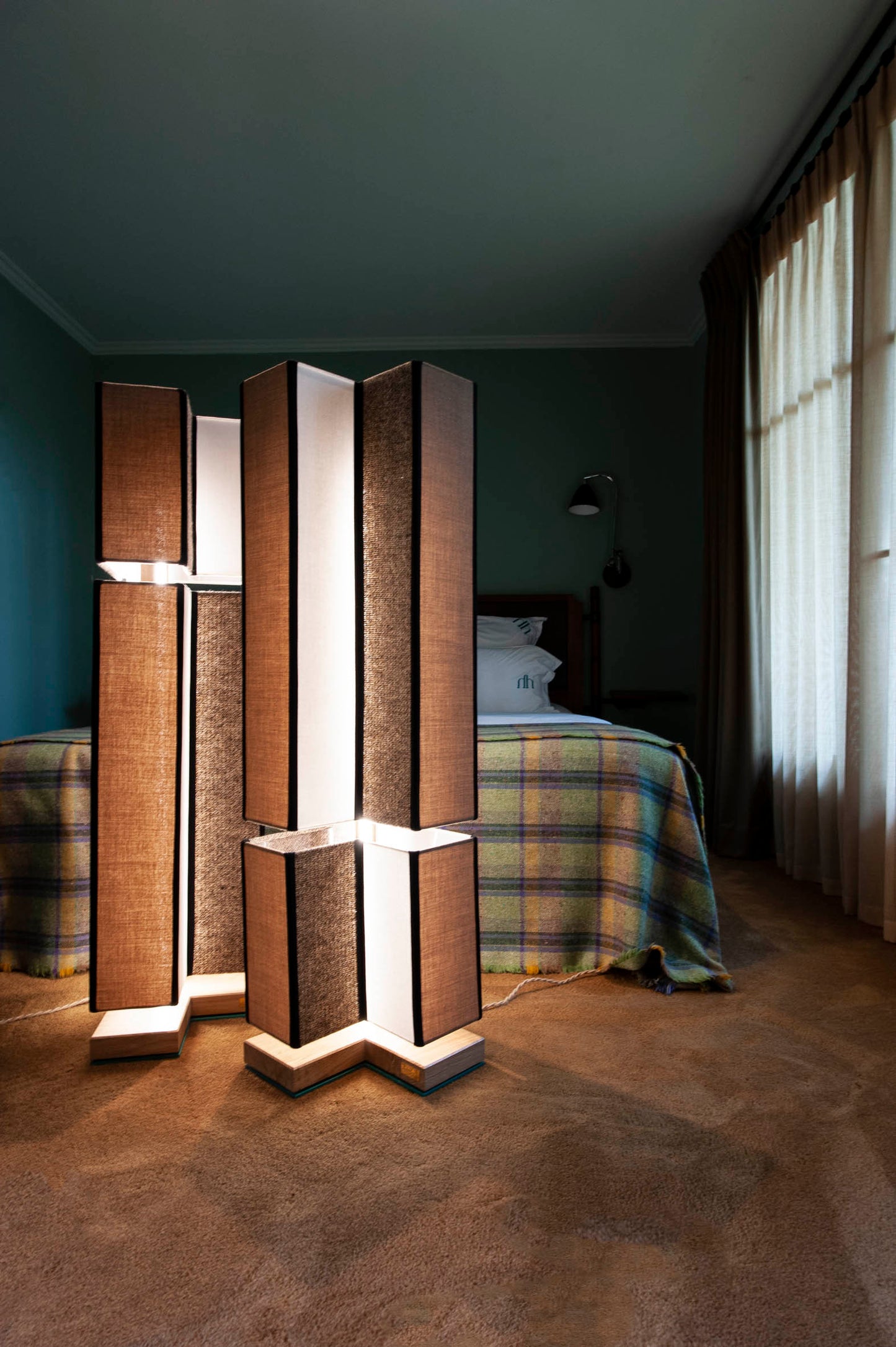 PAIRE ASYMETRIQUE OPA - Lampes d'exception